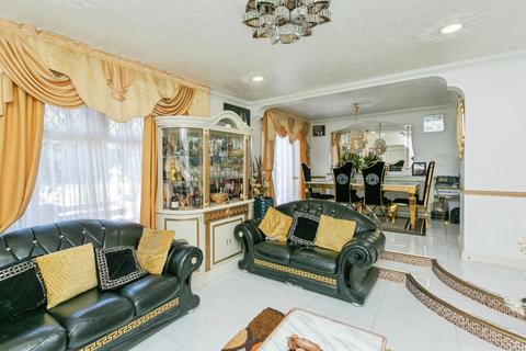 undefined, Tweed Drive, Bletchley, Milton Keynes, MK3