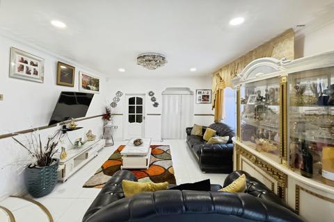 undefined, Tweed Drive, Bletchley, Milton Keynes, MK3