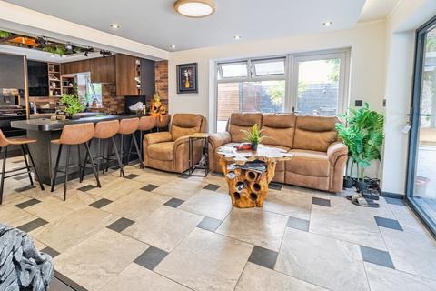 undefined, Forest Rise, Eaglestone, Milton Keynes, Buckinghamshire, MK6