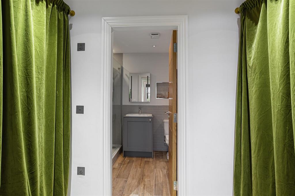Apt 15 Kirk House 55.jpg