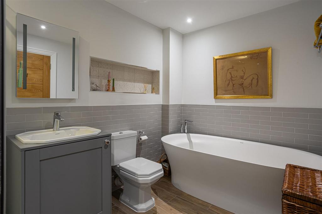 Apt 15 Kirk House 61.jpg