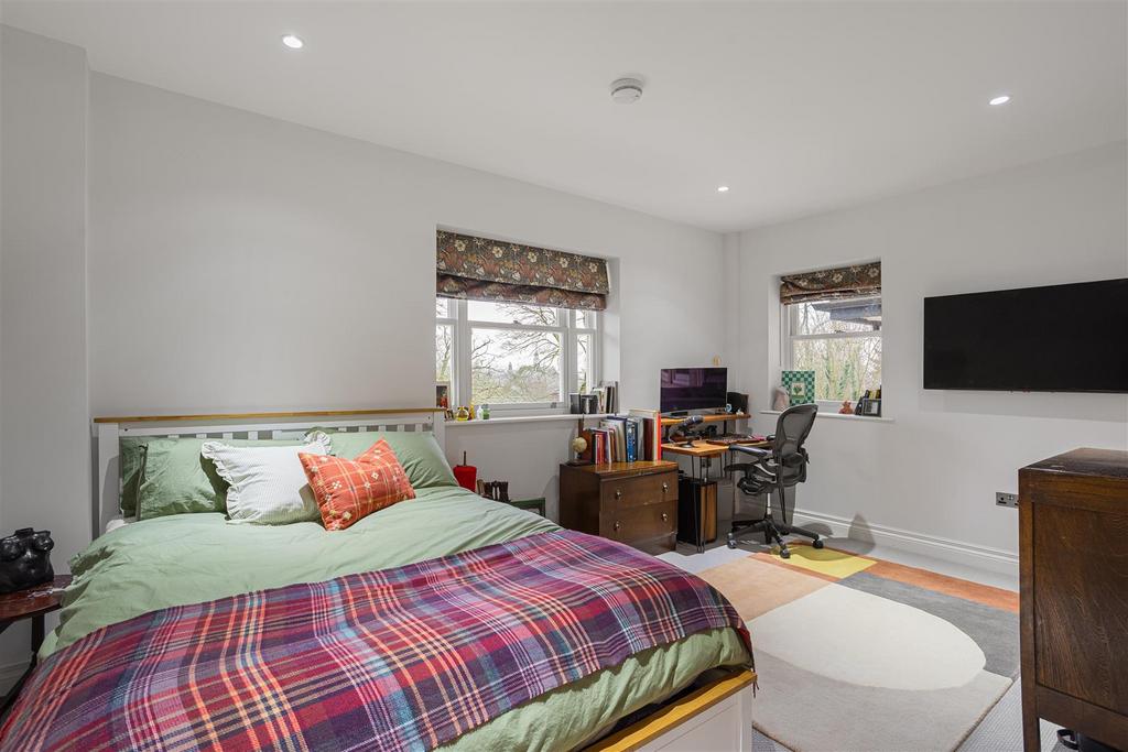 Apt 15 Kirk House 67.jpg