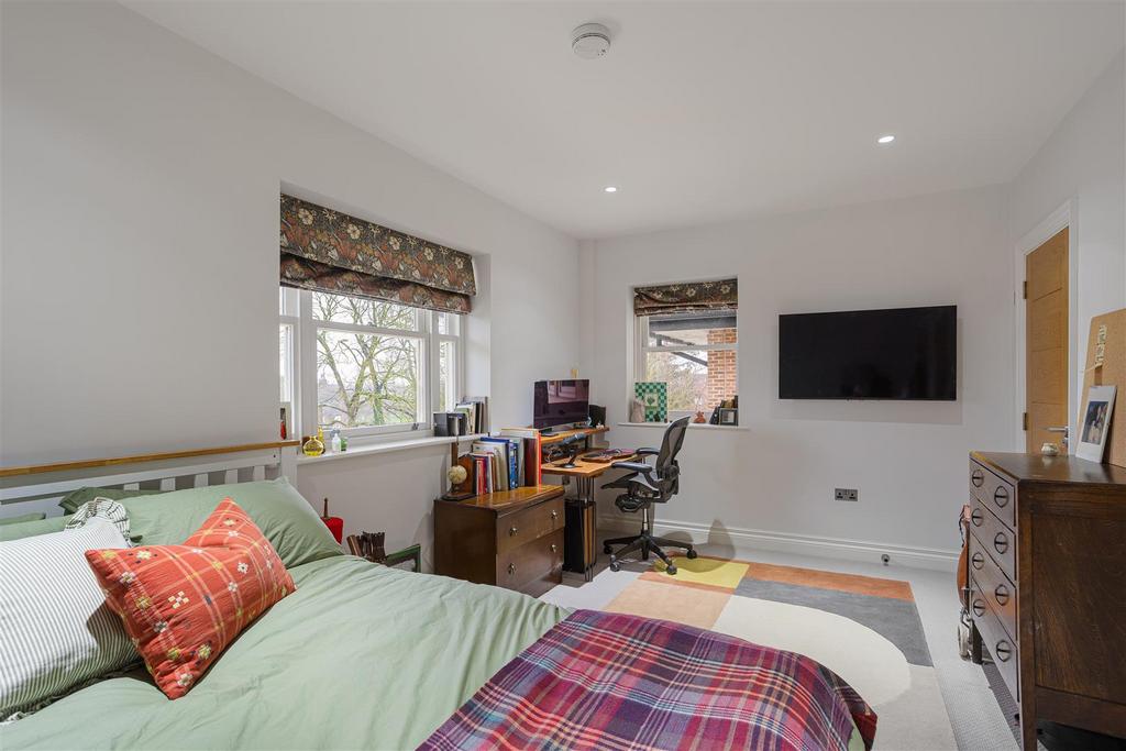 Apt 15 Kirk House 73.jpg