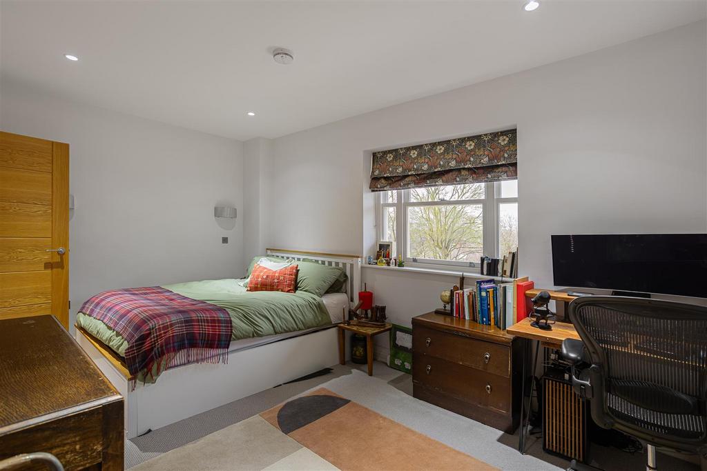 Apt 15 Kirk House 79.jpg