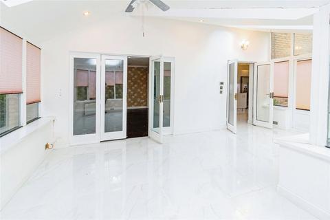 5 bedroom detached house for sale, Lynmouth Crescent, Furzton, Milton Keynes, Buckinghamshire, MK4