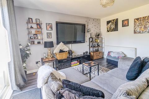 3 bedroom terraced house for sale, Goring, Stantonbury, Milton Keynes, Buckinghamshire, MK14
