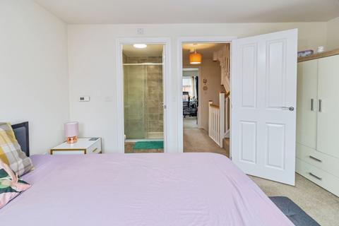 4 bedroom semi-detached house for sale, Defiance Avenue, Brooklands, Milton Keynes, Buckinghamshire, MK10