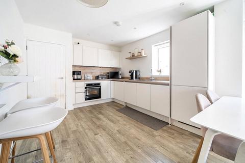 undefined, George Avenue, Glebe Farm, Milton Keynes, Buckinghamshire, MK17