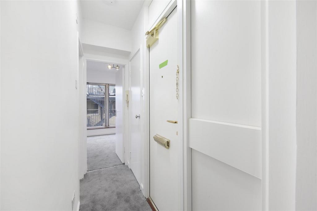 Flat 5, 2 Little Portland Street - 8i Cxh IL3 JA5 Hbm X