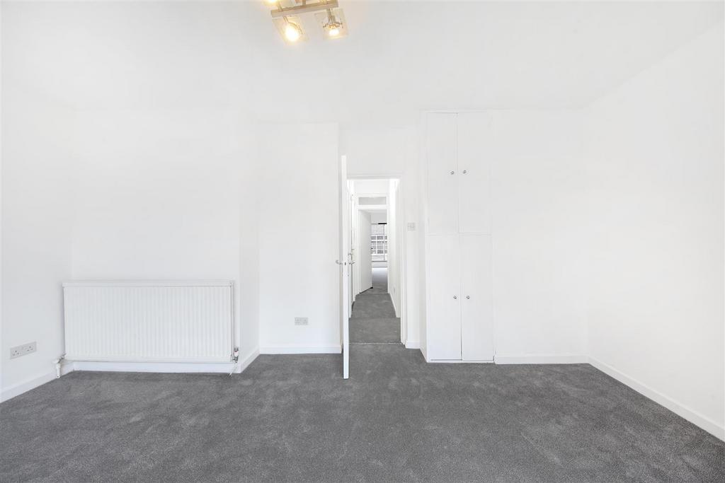 Flat 5, 2 Little Portland Street - QLHo Zxmq4 Nrkip X