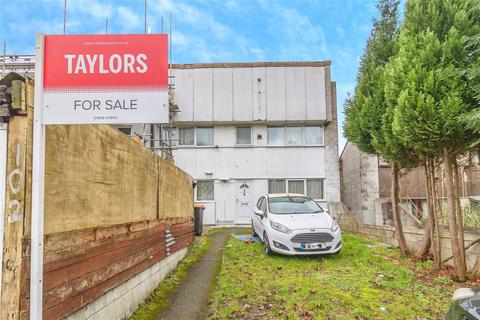 End of terrace house - Crispin Road, Bradville, Milton Keynes, Buckinghamshire, MK13