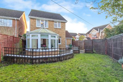3 bedroom detached house for sale, Kalman Gardens, Old Farm Park, Milton Keynes, Buckinghamshire, MK7