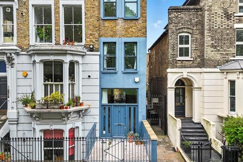 3 bedroom duplex for sale, Grove Road, Bow