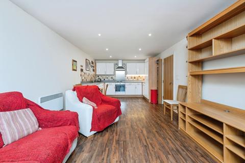 2 bedroom flat for sale, The Wharf, Leighton Buzzard, Bedfordshire, LU7