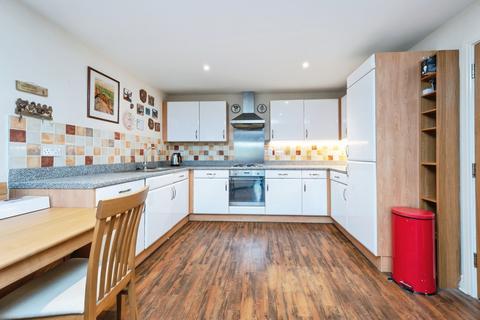 2 bedroom flat for sale, The Wharf, Leighton Buzzard, Bedfordshire, LU7