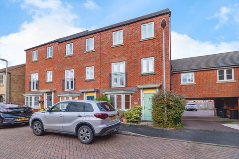 undefined, Kingfisher Drive, Leighton Buzzard, Bedfordshire, LU7