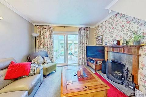 4 bedroom detached house for sale, High Street South, Stewkley, Leighton Buzzard, Buckinghamshire, LU7