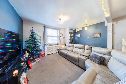 3 bedroom terraced house for sale, Cosgrove Road, Old Stratford, Milton Keynes, Northamptonshire, MK19