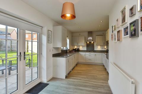 5 bedroom detached house for sale, Blackhorse Drive, Old Stratford, Milton Keynes, Northamptonshire, MK19