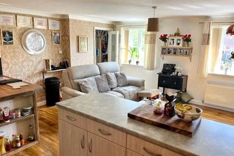 2 bedroom flat for sale, Chaucer Street, Northampton, NN2