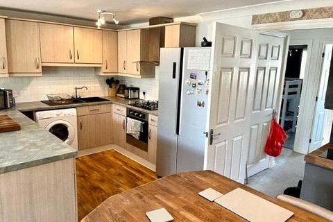 2 bedroom flat for sale, Chaucer Street, Northampton, NN2
