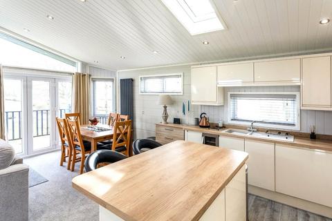 2 bedroom detached house for sale, Kingfisher Meadow, Billing Aquadrome, Northampton, NN3