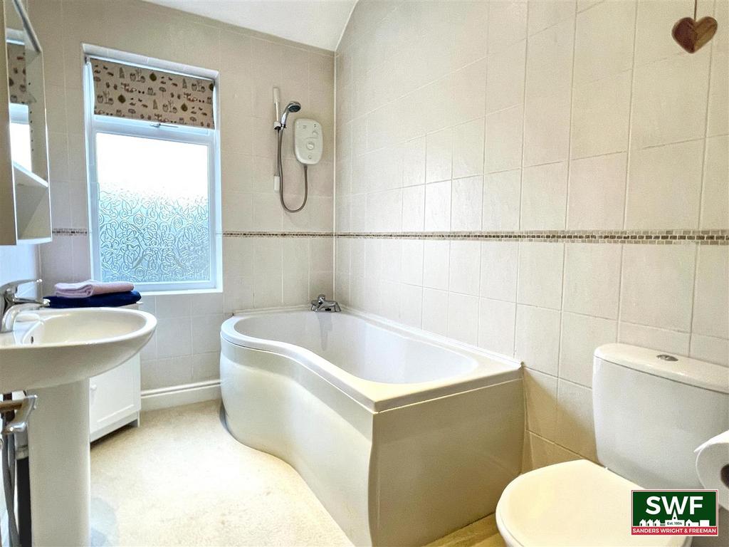 Bath2.jpg