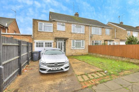 Pinewood Road, Northampton, Northamptonshire, NN3