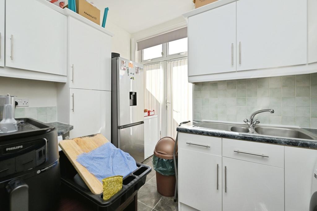 Kitchen 2