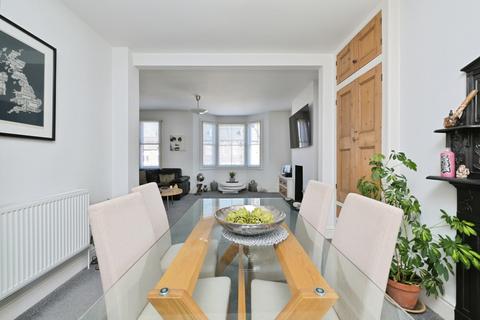 3 bedroom end of terrace house for sale, Semilong Road, Northampton, Northamptonshire, NN2