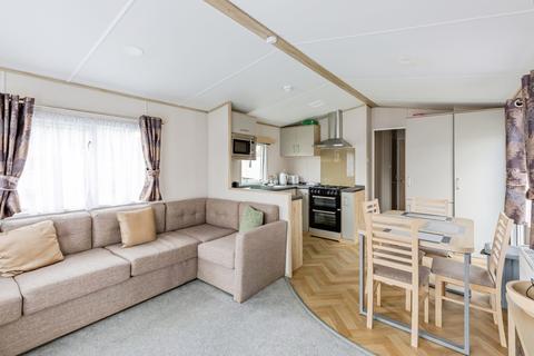 2 bedroom detached house for sale, River Meadows, Billing Aquadrome, Northampton, Northamptonshire, NN3