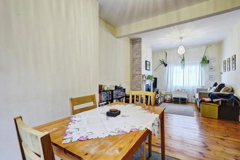 2 bedroom terraced house for sale, Lincoln Street, Kingsthorpe Village, Northampton, NN2