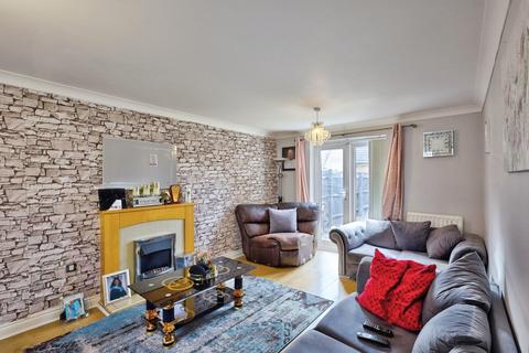 3 bedroom terraced house for sale, Wilks Walk, Grange Park, Northampton, Northamptonshire, NN4