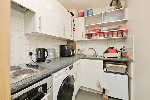 undefined, West Cotton Close, Northampton, Northamptonshire, NN4
