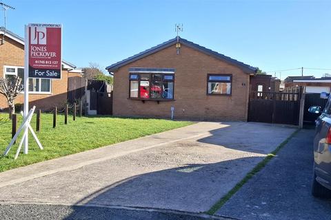 3 bedroom detached bungalow for sale, Lyndon Drive, Kinmel Bay, Rhyl
