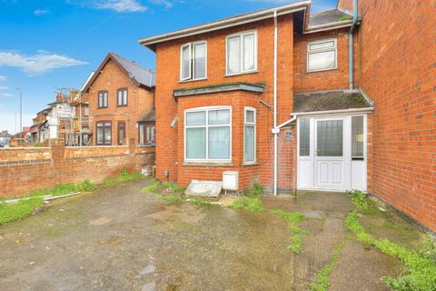 undefined, Harborough Road, Northampton, Northamptonshire, NN2