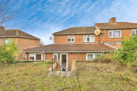 5 bedroom terraced house for sale, Chalcombe Avenue, Northampton, Northamptonshire, NN2
