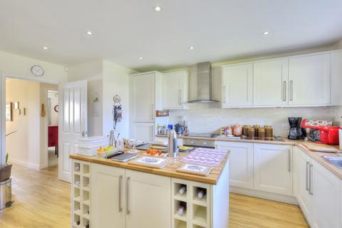 3 bedroom bungalow for sale, Billing Road East, Northampton, Northamptonshire, NN3