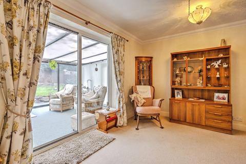 3 bedroom bungalow for sale, Hibiscus Close, Northampton, Northamptonshire, NN3