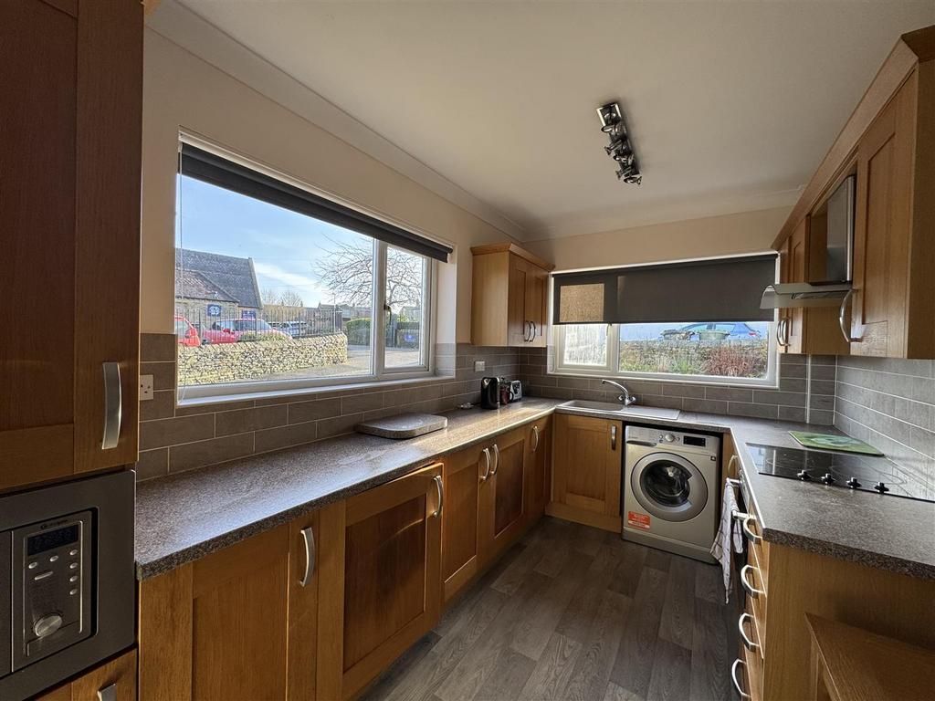 Dining kitchen