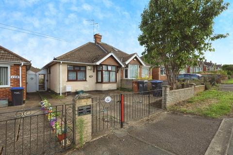 2 bedroom bungalow for sale, Bants Lane, Northampton, NN5