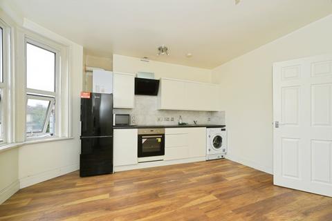 3 bedroom end of terrace house for sale, Manchester Road, Swindon, Wiltshire, SN1