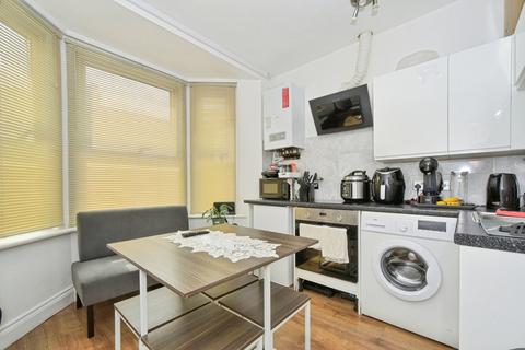 3 bedroom end of terrace house for sale, Manchester Road, Swindon, Wiltshire, SN1