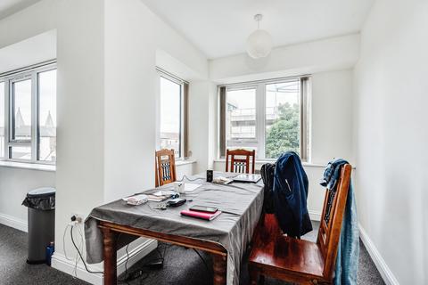 undefined, Farnsby Street, Swindon, Wiltshire, SN1