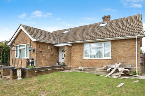 undefined, Caernarvon Walk, Swindon, Wiltshire, SN3