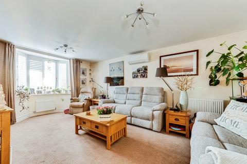 4 bedroom detached house for sale, Slade Street, Swindon, Wiltshire, SN2