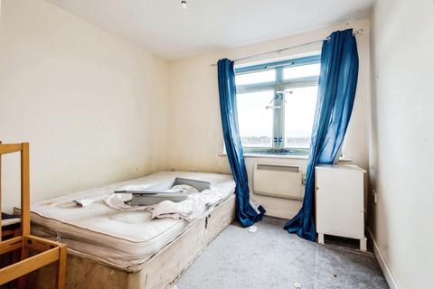 undefined, Wellington Street, Swindon, Wiltshire, SN1
