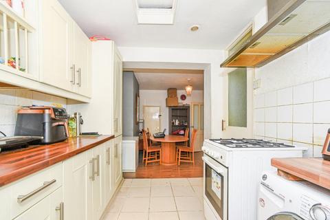 2 bedroom end of terrace house for sale, Dixon Street, Swindon, Wiltshire, SN1