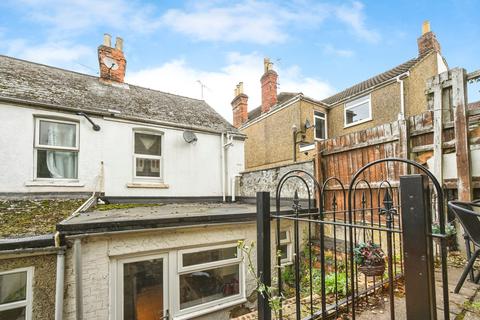 2 bedroom end of terrace house for sale, Dixon Street, Swindon, Wiltshire, SN1