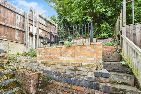 2 bedroom end of terrace house for sale, Dixon Street, Swindon, Wiltshire, SN1